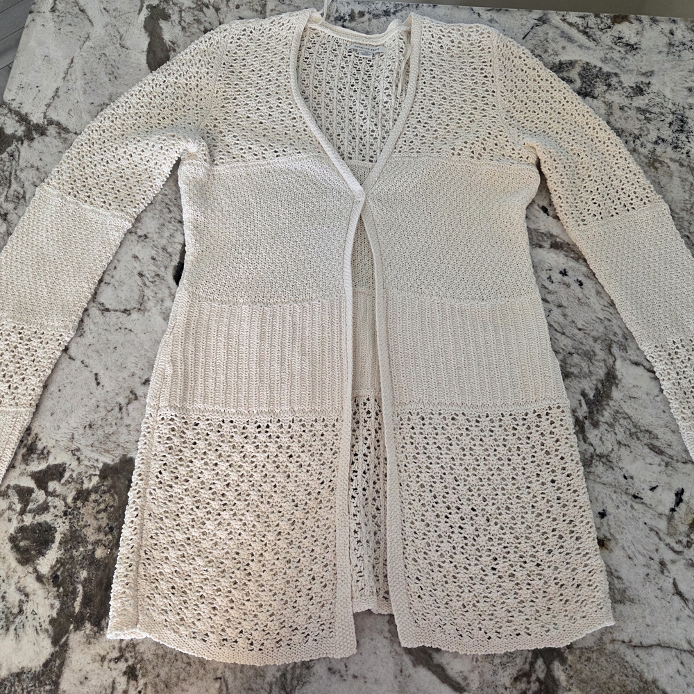 EUC American Eagle Women's Cream Crochet Knit Cardigan Sweater. Size L - Picture 3 of 8